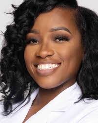 Kendra Butler's Instagram, Twitter & Facebook