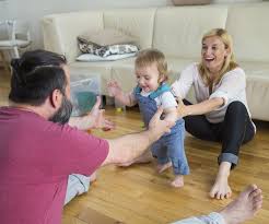 Wie Kinder Laufen Lernen Famigros