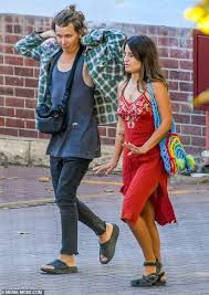 Peaches is a daughter of sir bob geldof's marriage to yates. Bjygdw 6rjzi9m