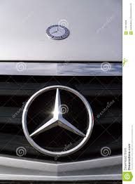 1 jointly owned by geely auto. Mercedes Benz Logo Auf Weissem Auto Redaktionelles Stockbild Bild Von Draussen Deutschland 112919699