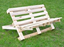 Upcycling Wenn Mull Sich Nutzlich Macht Bank Aus Paletten Paletten Garten Und Palettenbank