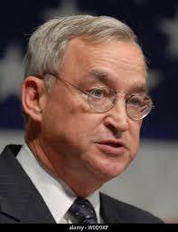 Walgreens Co. Chairman David Bernauer macht Anmerkungen zu einer Masse in  der Großen Halle des Arbeitsministeriums für den Arbeitsmarkt Hall 2006 des  Ruhmes Induktion Zeremonie in Washington versammelten sich am 16. November