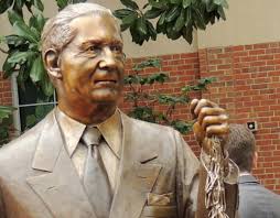 Hall Of Fame Coach Everett Case Won 15 Straight Versus UNC