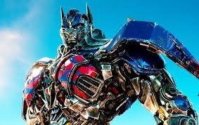 At an incredible 19 tall when in robot mode, the transformers autobot leader is awe inspiring in size and capability. Halaman Download Usai Bumblebee Produser Transformers Siap Produksi Film Solo