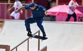 El skateboarding es un deporte que se originó en california influenciado por las tendencias surfs. Skate Calca Cargo De Rayssa E Time Brasil E Peca Tendencia