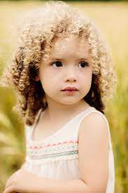1001 Photos De La Meilleure Coupe De Cheveux Petite Fille Little Girl Haircuts Kids Hairstyles Girls Hairstyles Easy