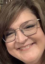 Sandy Gant's Instagram, Twitter & Facebook