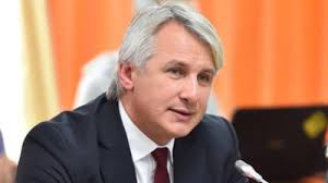 Chiar daca este microintreprindere, aceasta trebuie sa tina evidenta amortizarii, insa rezultatul fiscal nu este afectat deoarece impozitul pe venitul microintreprinderilor nu este afectat de cheltuieli. Teodorovici Anunta Un Nou Cadru Fiscal De La 1 Ianuarie 2019 Se Modifica Atat Codul Fiscal Cat Si Codul De Procedura Fiscala Mobile