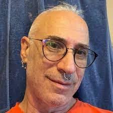 Willie Katz's Instagram, Twitter & Facebook