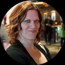 Erin Fell's Instagram, Twitter & Facebook