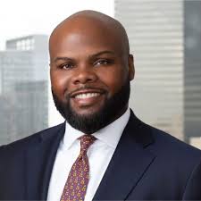 I am excited to announce my new role at J.P. Morgan Private Bank. Looking  forward to connecting soon.