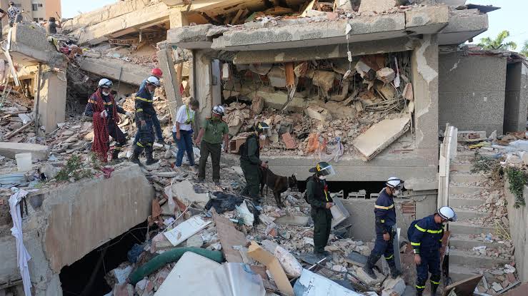 Rescue teams in Venezuela cling to hope as US rebuffs criticisms of  government earthquake response | WOWK 13 News