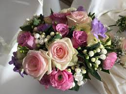 Girlfriends flowers | girlfriend's flowers and gifts is the southwest kansas's premier flower and home décor shop. Flowers Make New Mend