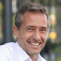 300+ "Grupe" profiles