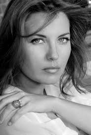 Laura und Luis (TV Mini Series 1989– )