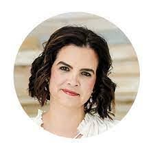 Amy Streich's Instagram, Twitter & Facebook