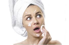 Những thành phần mỹ phẩm làm bít, tắc lỗ chân lông