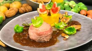 Wir In Bayern Rezept Kalbsmedaillons Mit Feigensosse Rezepte Wir In Bayern Br Fernsehen Fernsehen Br De