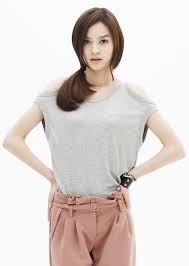Actress Woori To Change Her Stage Name To Her Real Name Kim Yoon Hye Actresses Korean Actresses Kim