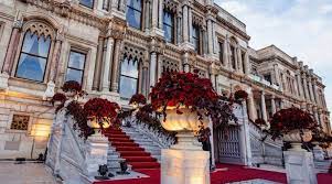 Established as robert college in 1863, boğaziçi university (or bosphorus university) was the first american university founded outside the us. Bogazici Universitesi Mezuniyet Balosu 2019 Bumed Org Tr