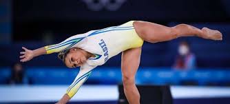 Education leader, human rights advocate, embodied mindfulness practitioner, nonpartisan and politically engaged. Flavia Saraiva E Rebeca Andrade Treinam No Palco Dos Jogos Olimpicos