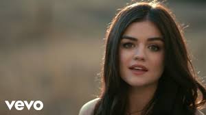 Conociendo a....Lucy Hale