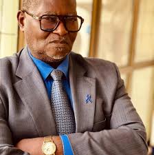 Pourquoi l'homme gabonais n'est pas sérieux dans sa bricole, contrairement  aux étrangers qui sont assidus dans leurs activités ?