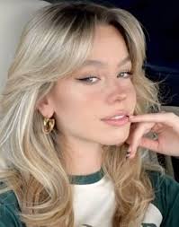 Michelle Earls (michelleearls)