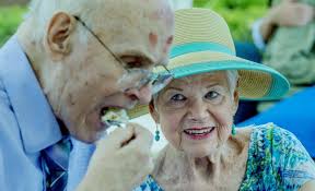 Murrieta couple renews vows, won't let sickness 'diminish their love'