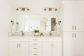 Choose from a wide selection of great styles and finishes. Off White Dual Bath Vanity With White Quartz Countertop Traditional Bathroom