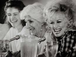 Julia roberts shelby eatenton latcherie. Julia Roberts Olympia Dukakis And Dolly Parton Dolly Parton Steel Magnolias Olympia Dukakis