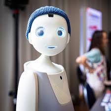 Verluste, Personalmangel, Lieferengpässe: Können Start-ups die Probleme von  Berlins Kliniken lösen?