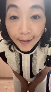 Can't sleep again so decided to do a fashion reel. Pairing a Celine by  phoebe philo beige white straight cut pants I bought 10 years ago with 4  pieces from my wardrobe.