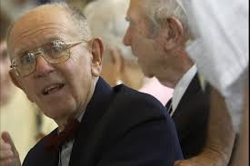 Remembering Professor of Physics Emeritus Roy LaCasce (1923-2015)