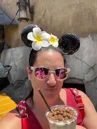 Thank you Debbie Rubin McMorris & Joey for my pickups at the Phoenix  Reptile Expo this past weekend. Got all the heart ❤️ rocks and turtles 🐢  until the next show!