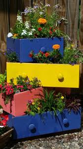Repurposed Dresser Drawer Planter I Was So Happy How It Turned Out Diy Garden Decor Diy Garden Garden Decor