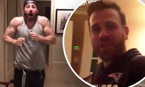 See more ideas about scott evans, chris evans, robert evans. Scott Evans Scares Chris In A Funny Viral Video On Instagram The Global Coverage