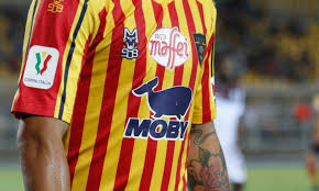 Lete in rosso e msc in bianco. Valore Sponsor Sulle Maglie Di A Il Lecce E Quindicesimo E Valuta L Alternanza Calcio Lecce
