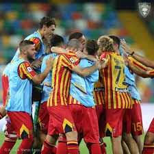 Lecce in actual season average scored 1.86 goals per match. Il Lecce Tiene Vivo Il Sogno Ma E Gia Poesia