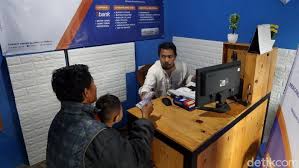 Kehadiran agen brilink sangat membantu masyarakat untuk memanfaatkan. Agen Brilink Bantu Warga Di Dusun Lasah