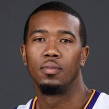 Miles James, Jugador de baloncesto