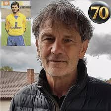 Opmerkelijke Verjaardag op 27 maart 2024: oud-speler en SK Beveren-icoon ERWIN  ALBERT is vandaag 70 jaar geworden… Erwin Albert werd geboren op 27 maart  1954 in het West-Duitse Aub en speelde van