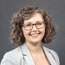 Kathryn Boling's Instagram, Twitter & Facebook