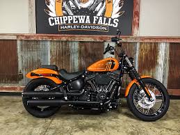 Te lo agradeceremos mucho, lo gastaremos a tu salud en cervezas y gasolina. New 2021 Harley Davidson Street Bob 114 Baja Orange Motorcycles In Chippewa Falls Wi Fx015229