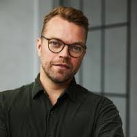 Alexandra Ebeling's Instagram, Twitter & Facebook