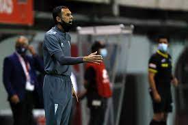Fernando zampedri se retiró enfurecido a camarines y se cruzó con gustavo poyet 😤😡🗣 el delantero de la uc se mostró muy ofuscado luego de la goleada de su equipo y se fue muy enrabiado a los vestuarios. Gustavo Poyet Y El Triunfo De La Uc En Chillan Es Importante Empezar Bien El Campeonato