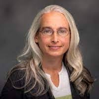 Keri Hooper's Instagram, Twitter & Facebook