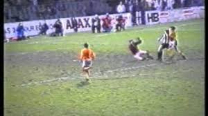 Trận đấu giữa chorley vs wolves sẽ được vaoroi.tv phát trước 15 phút. Chorley V Wolves November 1986 Youtube