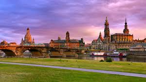 Frische memes von euren freundinnen und freunden taggt #dresdenmemes linkin.bio/dresdenmemes. Dresden Is A Gem Come And See It Sparkle Germany Travel