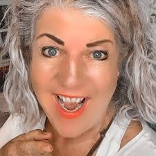 Camille Tyler's Instagram, Twitter & Facebook